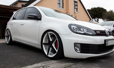 Накладки під пороги Volkswagen Golf 6 GTI-стиль фото