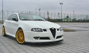 Тюнинговый диффузор переднего бампера Alfa Romeo GT  фото