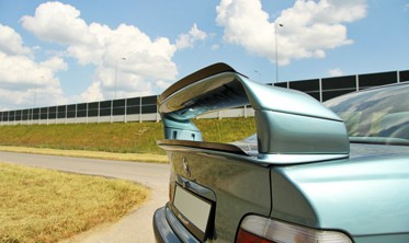 Нижняя накладка на спойлер BMW M3 E36 GTS фото