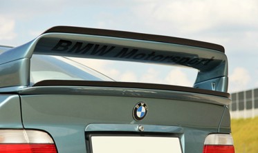 Нижняя накладка на спойлер BMW M3 E36 GTS фото