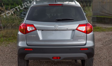 хром накладка на кришку багажника Suzuki Vitara II (верхня) фото