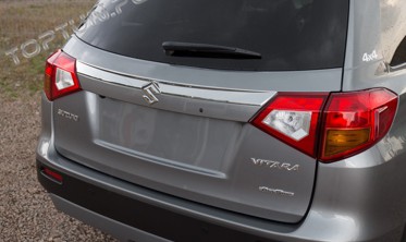 хром накладка на кришку багажника Suzuki Vitara II (верхня) фото