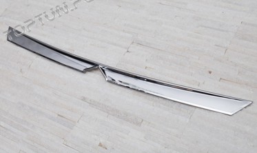 хром накладка на кришку багажника Suzuki Vitara II (верхня) фото