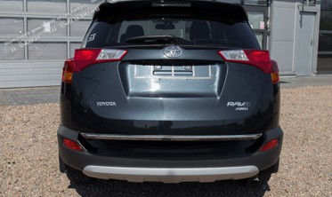 накладка на крышку багажника Toyota RAV4 (нижняя) фото