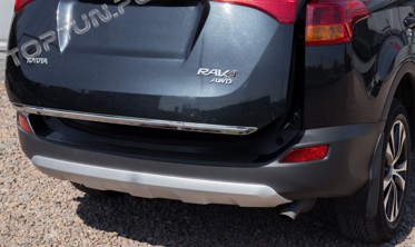 накладка на крышку багажника Toyota RAV4 (нижняя) фото
