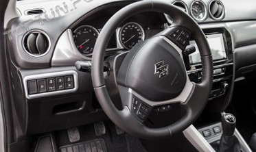 рамка вмикачів Suzuki Vitara II фото