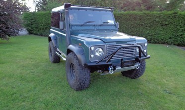 Силовий трубчастий передній бампер Land Rover Defender 90/110/130 (1990-2016) фото