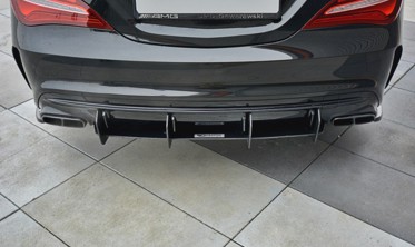 Центральный диффузор заднего бампера Mercedes CLA A45 AMG C117 Facelift вер.1 фото