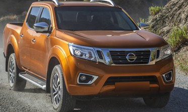 алюмінієві рейлінги на дах Nissan Navara NP300 фото