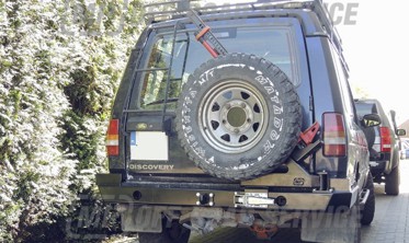 Силовий задній бампер із кріпленням запаски Land Rover Discovery 1 (1989-1998) фото