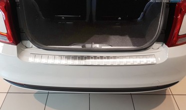 накладка на бампер с загибом и ребрами FIAT 500 Hatchback (полированная) фото