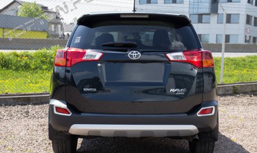 хром накладки протитуманок передніх та задніх Toyota Rav4 фото