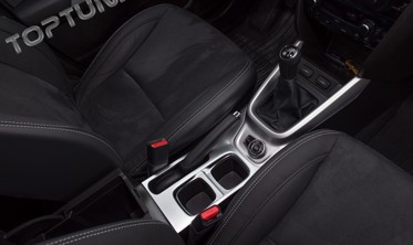 хром накладки на центральную консоль Suzuki Vitara II фото