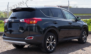 хром накладки противотуманок задних Toyota Rav4 фото