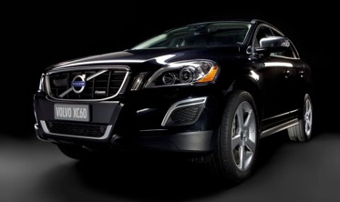 накладка на решетку радиатора Volvo XC60 фото