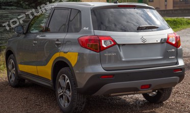 накладка на крышку багажника с вырезом под значек Suzuki Vitara II (верхняя) фото