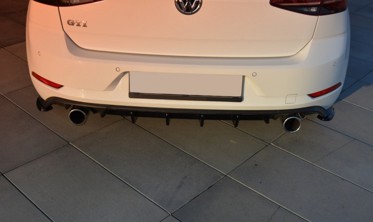Передний тюнинг диффузор на бампер Volkswagen Golf VII версия GTI рестайл  фото
