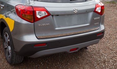 Хром накладка на кришку багажника Suzuki Vitara II (нижня) фото