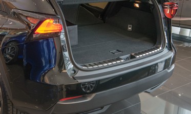 защитная накладка на багажник LEXUS NX фото