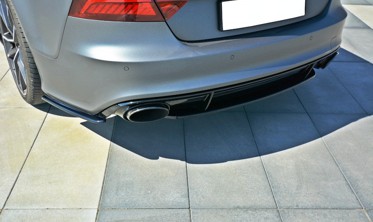 Центральний диффузор заднего бампера Audi RS7 Facelift фото