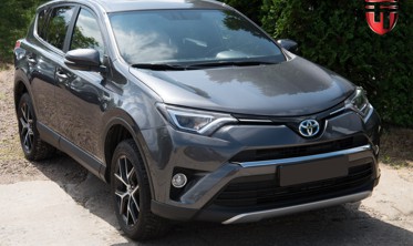 хром накладка переднего бампера Toyota Rav4 фото