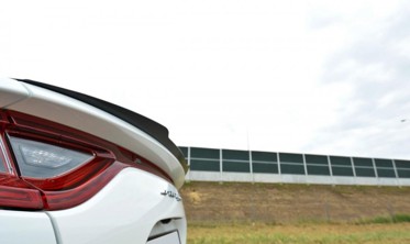 Спойлер кришки багажника Kia Stinger GT фото