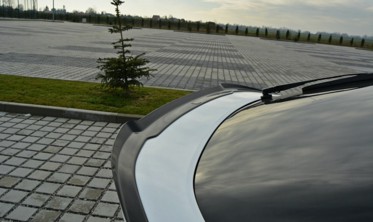 Накладка на спойлер багажника Honda Civic MK 9 рестайл фото