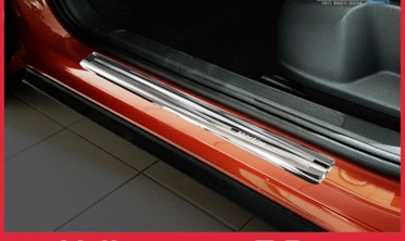 Накладки на пороги Volkswagen T-Roc з написом Sportline (глянсові) фото