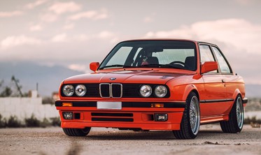 Накладка на передний бампер BMW E30 IS стиль фото