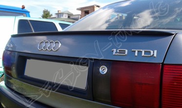 спойлер багажника Audi 80 тонкий abs фото