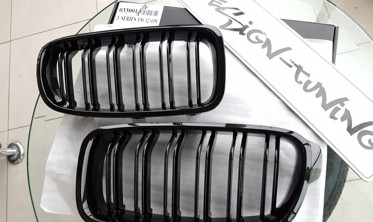 Решетка радиатора BMW 3 F30/F31 стиль М3 черный глянц фото
