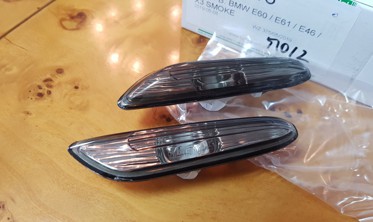 Повороти бічні тоновані BMW E60/E61/E46/X3 E83 фото