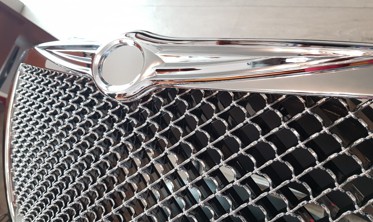 Решітка радіатора Chrysler 300C стиль Bentley хром фото
