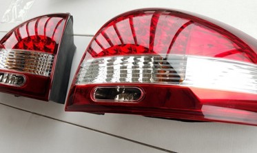 Задние тюнинговые LED фонари Audi A6 C5  фото
