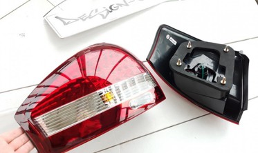 Задние тюнинговые LED фонари Audi A6 C5  фото