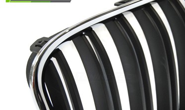 Решетка радиатора BMW F01 двойные ребра, черная с хром рамкой фото