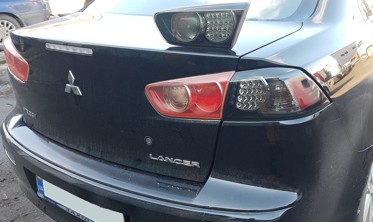 Ліхтарі задні MITSUBISHI LANCER X тюнінгові LED фото