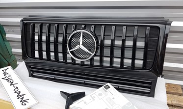 Решітка із зіркою Mercedes W463 G63 LOOK чорна глянсова фото