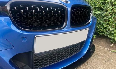 Решетки радиатора (ноздри) BMW F30 / F31 Diamond-look черные фото