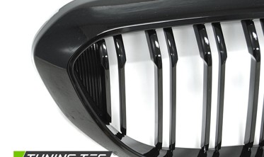 РЕШЕТКИ РАДИАТОРА (НОЗДРИ) BMW 5 G30/G31 черные глянцевые фото