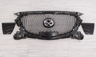 Тюнінгова решітка радіатора Mazda 3 III 2016-2018 DIAMOND style фото