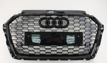 черная решетка радиатора AUDI A3 8V рестайл стиль RS фото