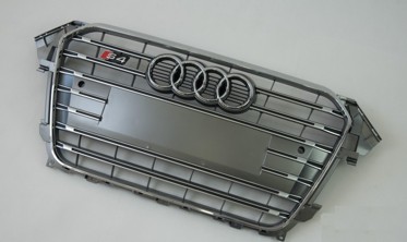 сіра радіаторна решітка AUDI A4 B8 рестайл стиль S-line фото