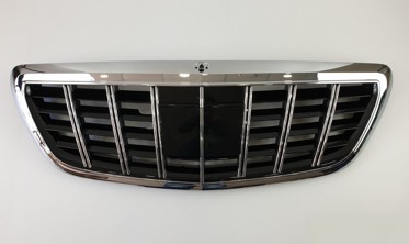 Решетка радиатора Mercedes W222 в стиле GT Chrome Black  фото