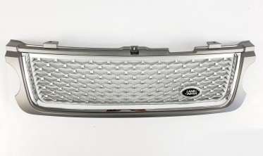 Сіра з хромом решітка в Range Rover Vogue L322 фото