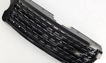 Радиаторная решетка с тюнинговыми жабрами в Range Rover Vogue L405 фото