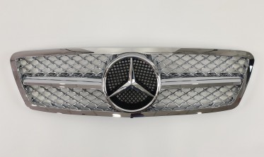 Тюнинг решетка в Mercedes C-Class W203 (SL Chrome) фото
