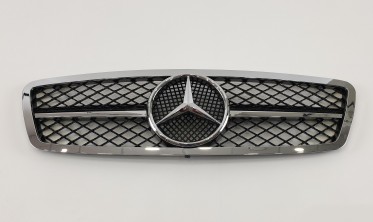 решетка радиатора в Mercedes C-Class W203 (SL Black) фото
