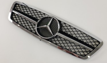 решетка радиатора в Mercedes C-Class W203 (SL Black) фото