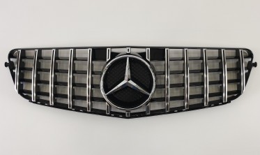 Чорна решітка радіатора Mercedes C-Class W204 (GT Chrome Black) фото
